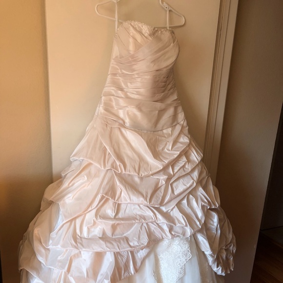 Allure Wedding dress gorgeous gown champagne pearl - Picture 4 of 8